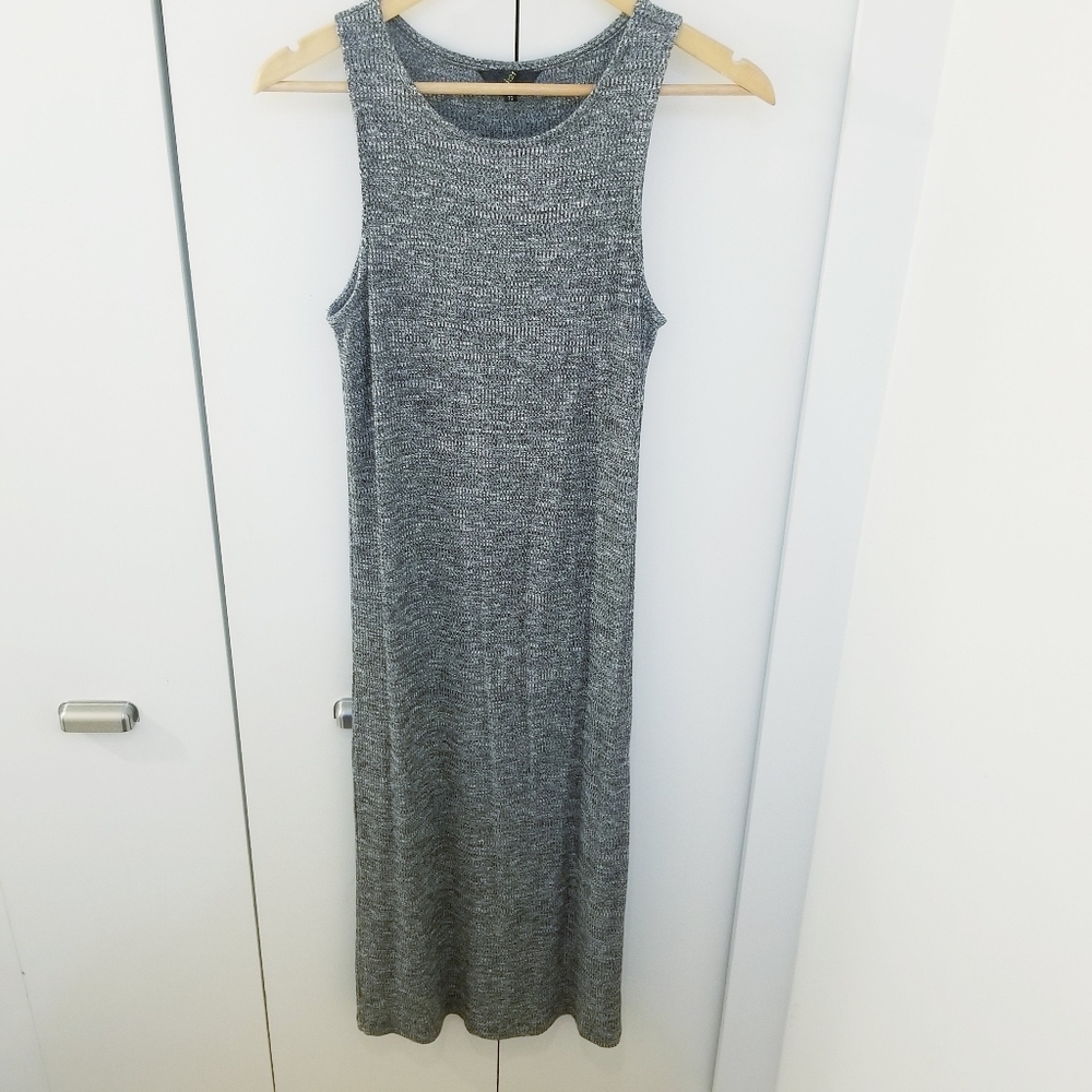 3/$45 G21 Grey Heather Sleevless Midi Dress